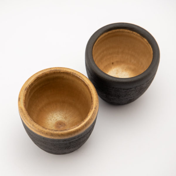 Espresso csészék a Neolit-sorozatból - Károlyi Ildikó